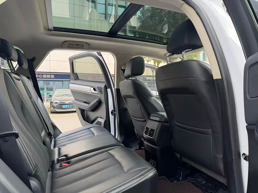 BYD Tang 2020 immagine di auto #11