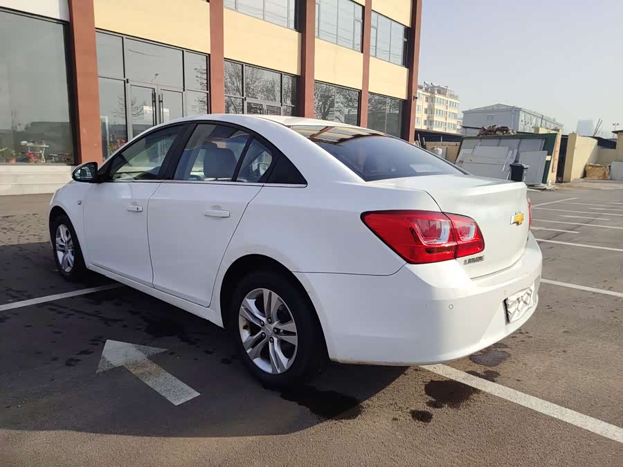 Chevrolet Cruze 2016 immagine di auto #11