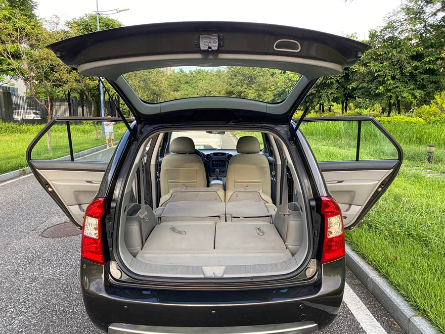 Kia Carens 2012 immagine di auto #11