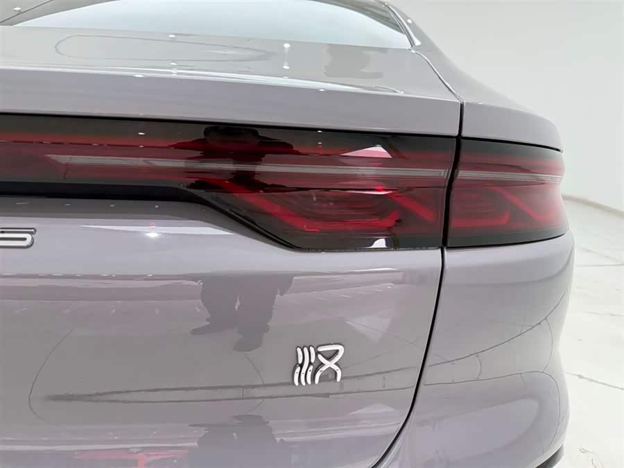 BYD Han 2024 car image #11