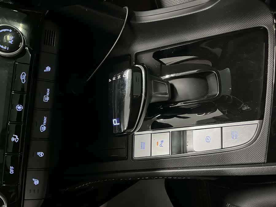 Hyundai Elantra 2023 car image #11