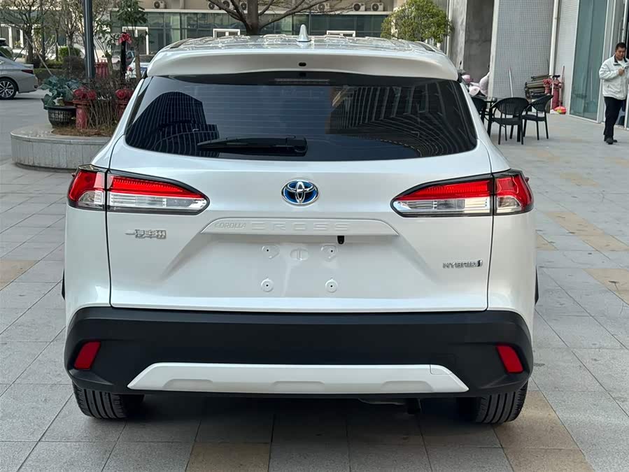 Toyota Corolla Cross 2024 immagine di auto #11