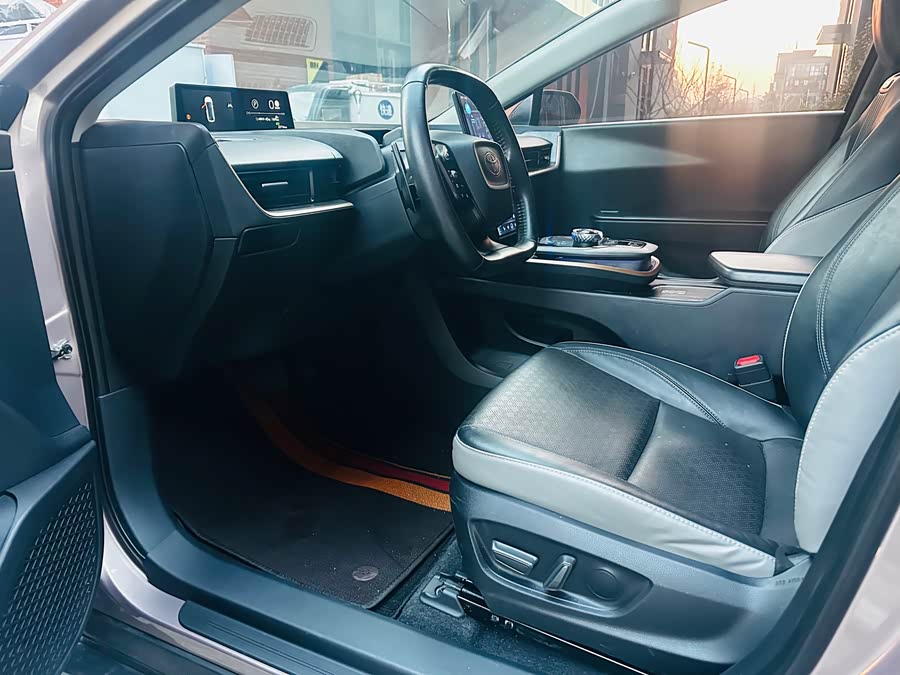 Toyota bZ3 2023 immagine di auto #11