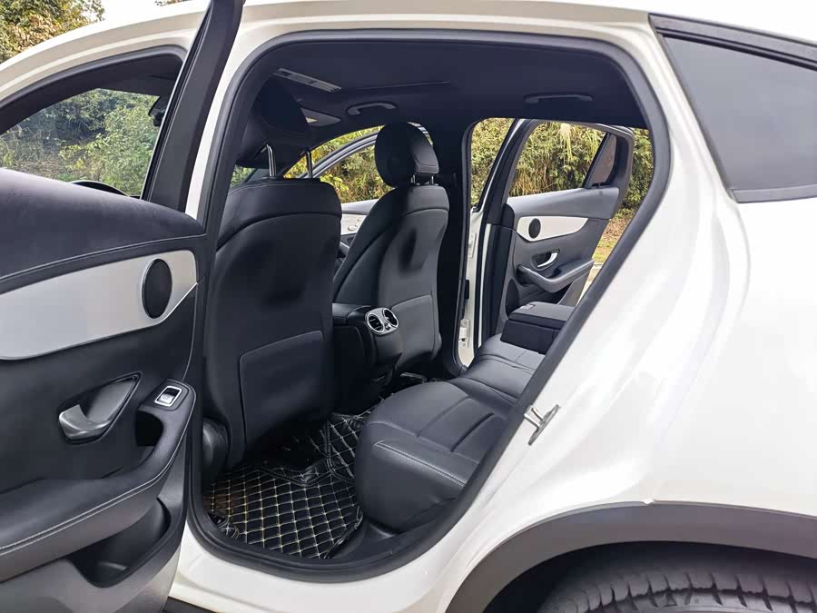 Mercedes-Benz GLC Coupe 2023 #11 Mercedes-Benz GLC Coupe 2023 car image #11