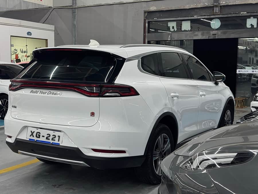 BYD Tang 2018 #11 BYD Tang 2018 car image #11