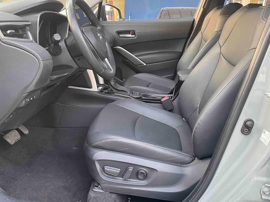 Toyota Corolla Cross 2022 immagine di auto #11