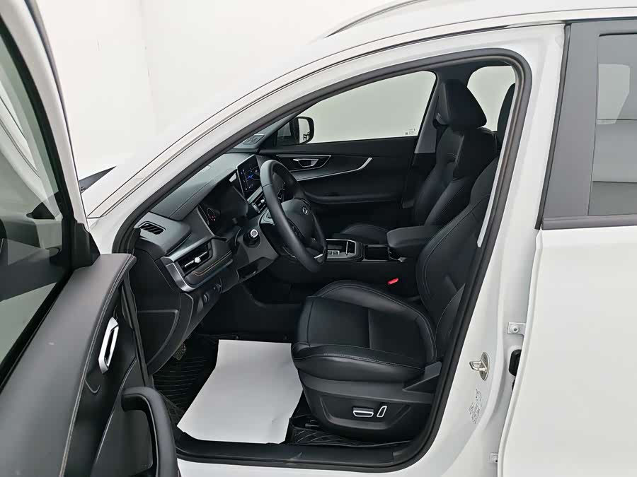 Chery Tiggo 8 2025 immagine di auto #11