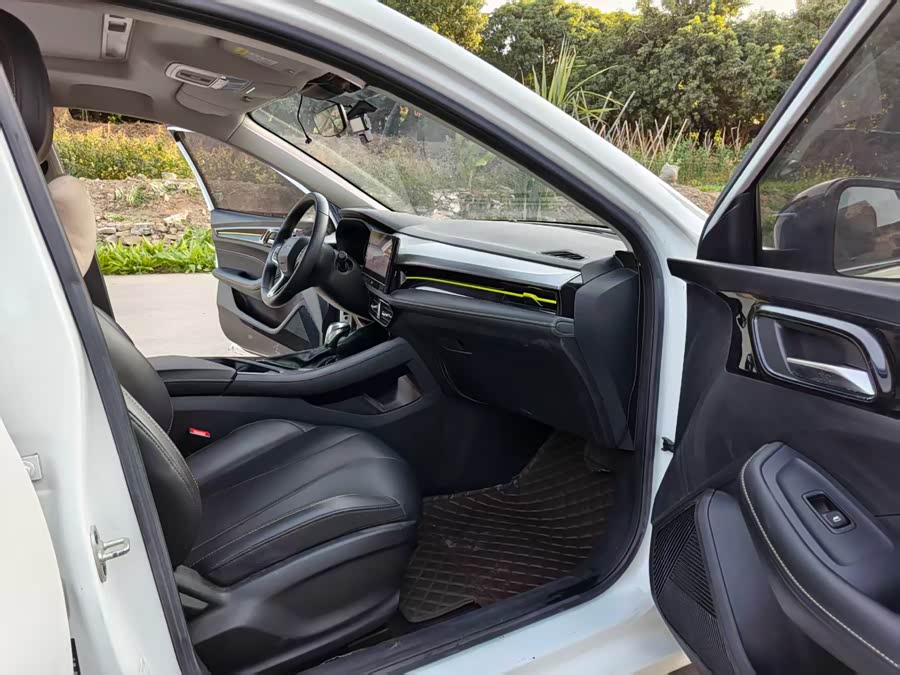 Roewe i5 2022 #11 Roewe i5 2022 car image #11