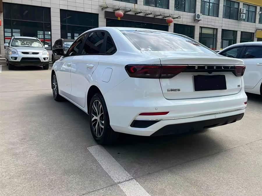 GEELY Emgrand 2022 #11 GEELY Emgrand 2022 car image #11