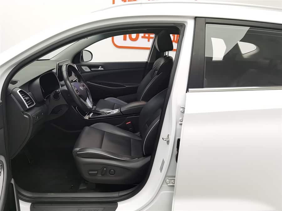 Hyundai Tucson 2020 car image #11