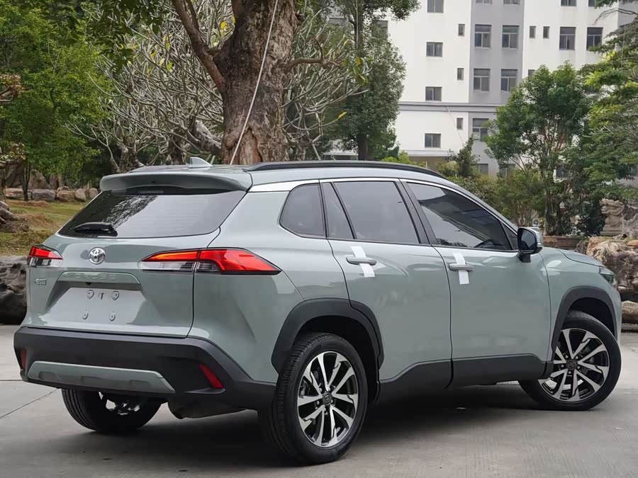 Toyota Corolla Cross 2022 immagine di auto #11