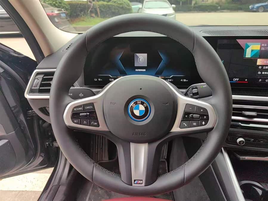 BMW i3 2024 car image #11