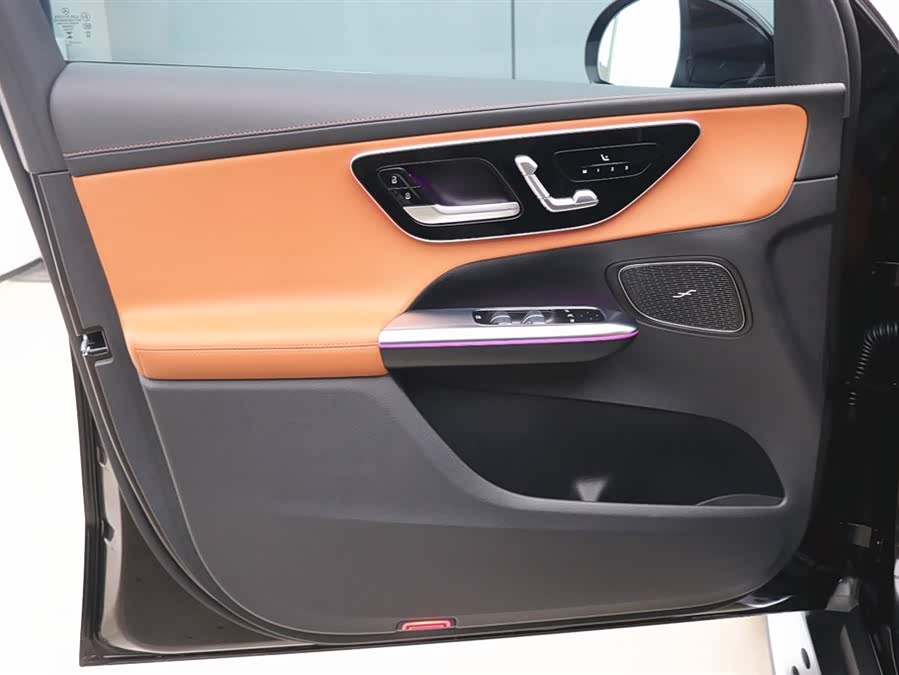 Mercedes-Benz GLC Class 2025 #11 Mercedes-Benz GLC Class 2025 car image #11