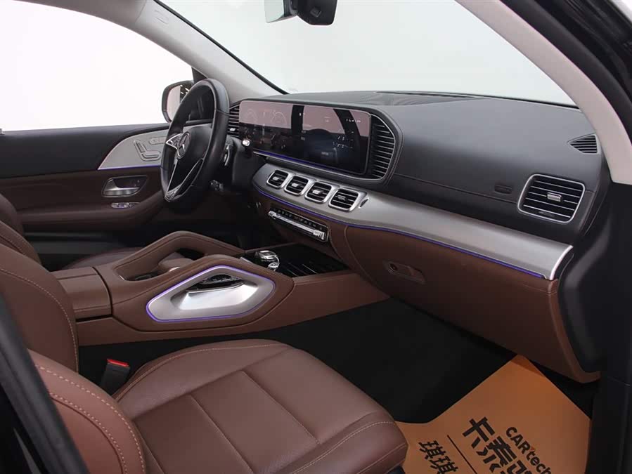 Mercedes-Benz GLE Class 2024 car image #11