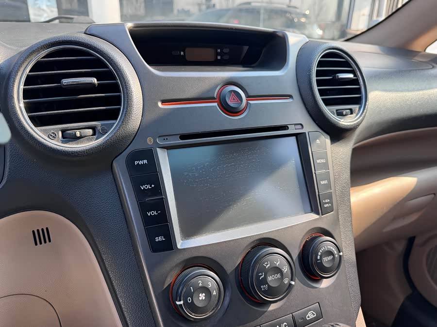 Kia Carens 2010 immagine di auto #11