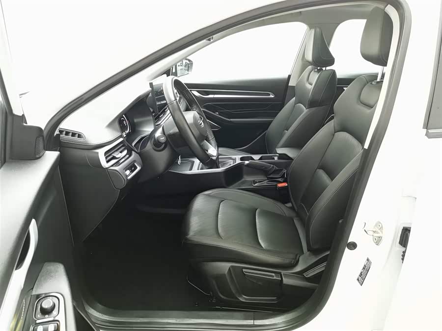GEELY Emgrand 2023 car image #11