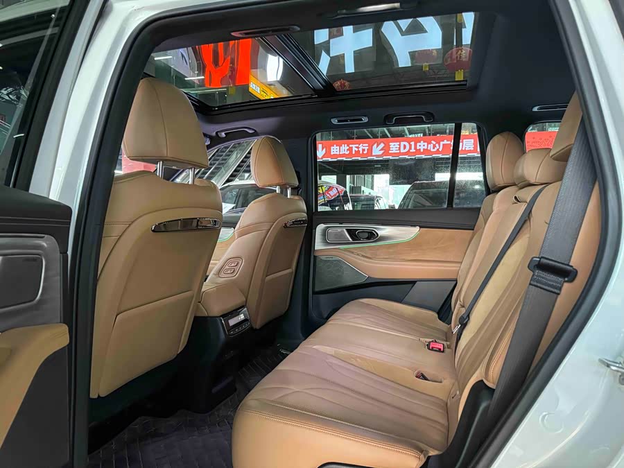 GAC Trumpchi ES9 2024 #11 GAC Trumpchi ES9 2024 car image #11