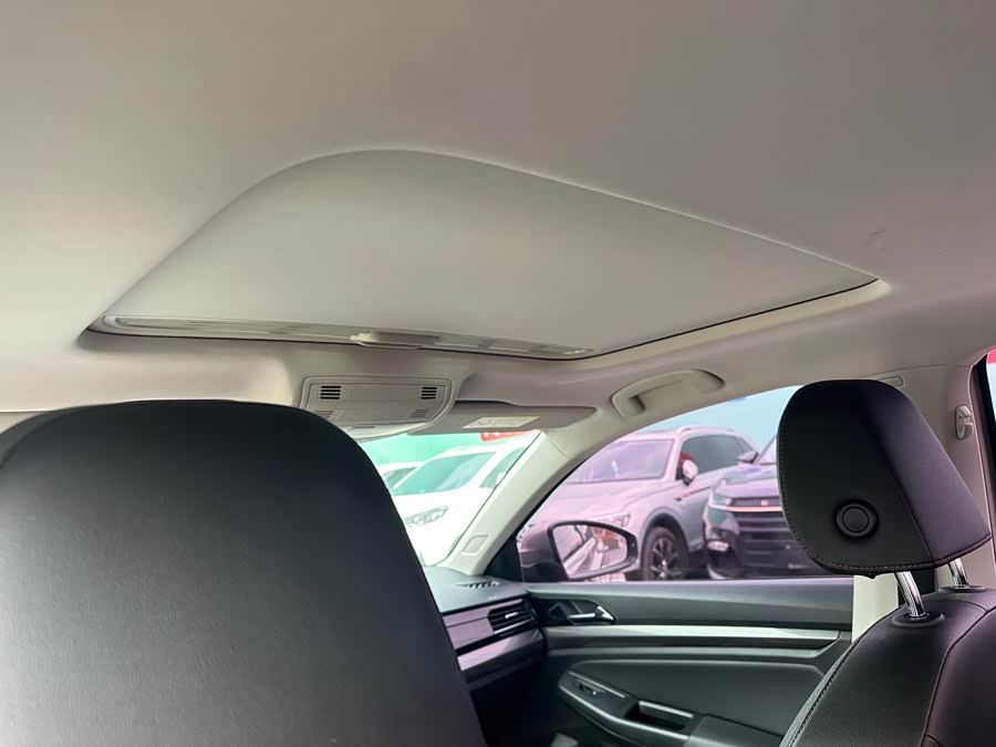 Volkswagen Bora 2019 car image #11