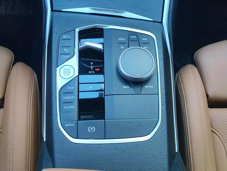 BMW 4 Series 2023 car image #11