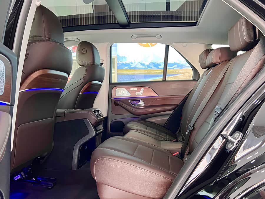 Mercedes-Benz GLE Class 2021 #11 Mercedes-Benz GLE Class 2021 car image #11