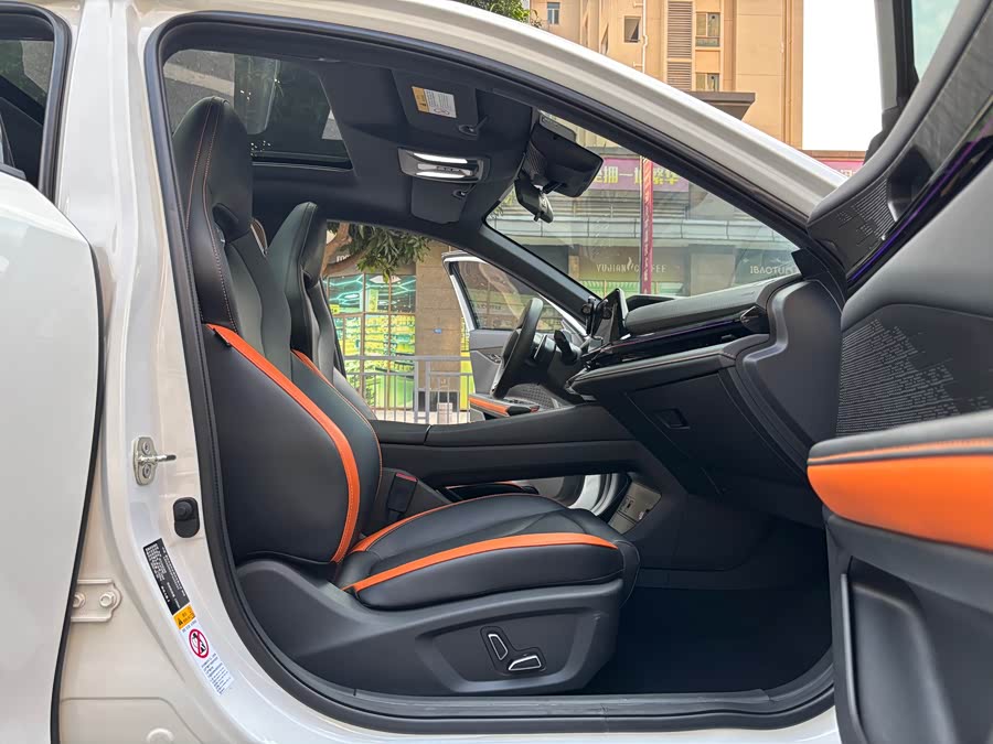 Changan UNI-V 2023 car image #11