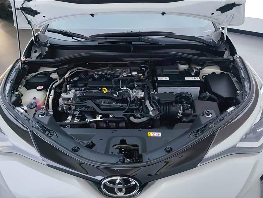 Toyota C-HR 2021 immagine di auto #11