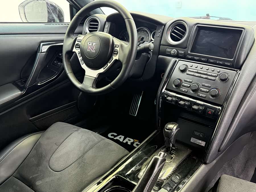 日产 日产GT-R 2010 汽车图片 #11