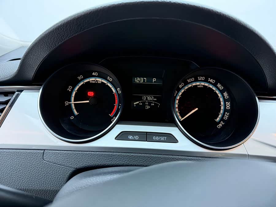 Skoda Rapid 2022 car image #11