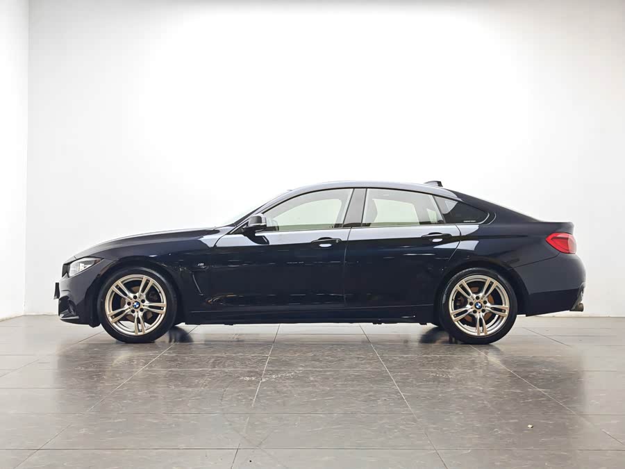 BMW 4 Series 2018 car image #11