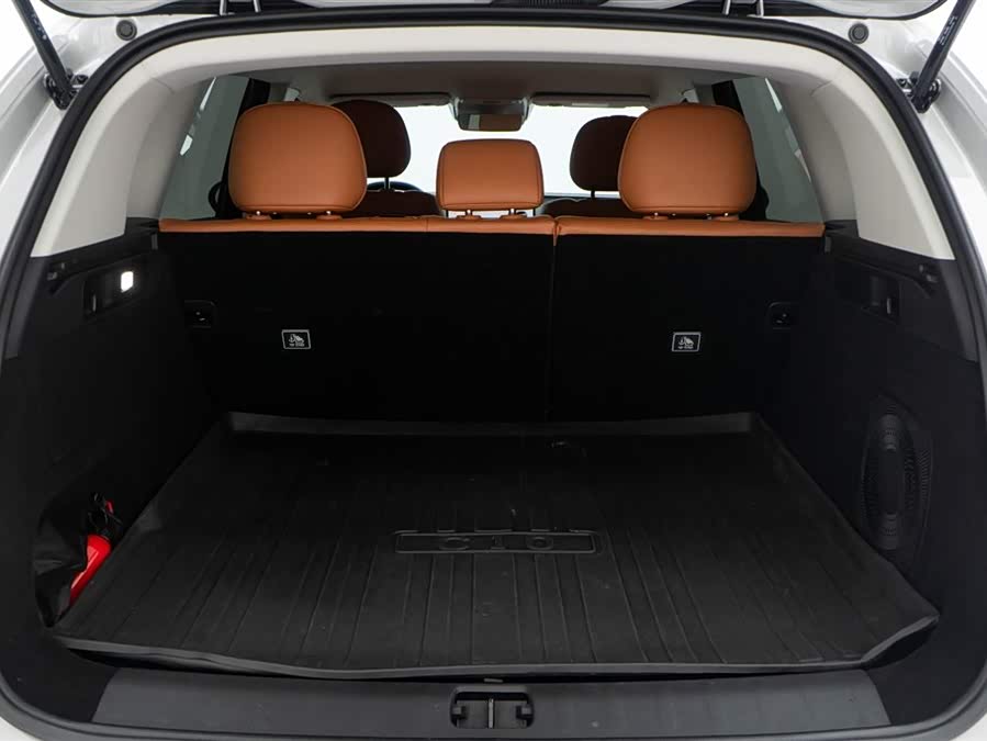 零跑汽车 零跑C10 2024 汽车图片 #11