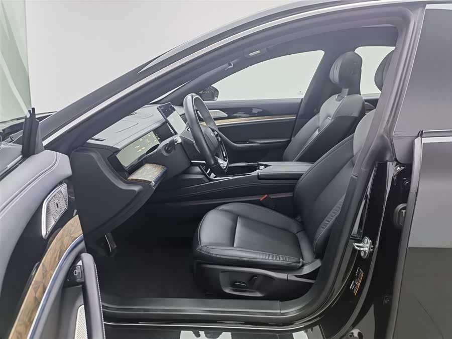 哪吒汽车 哪吒S 2023 汽车图片 #11