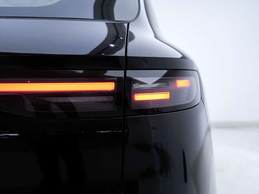 零跑汽车 零跑B10 2025 汽车图片 #11