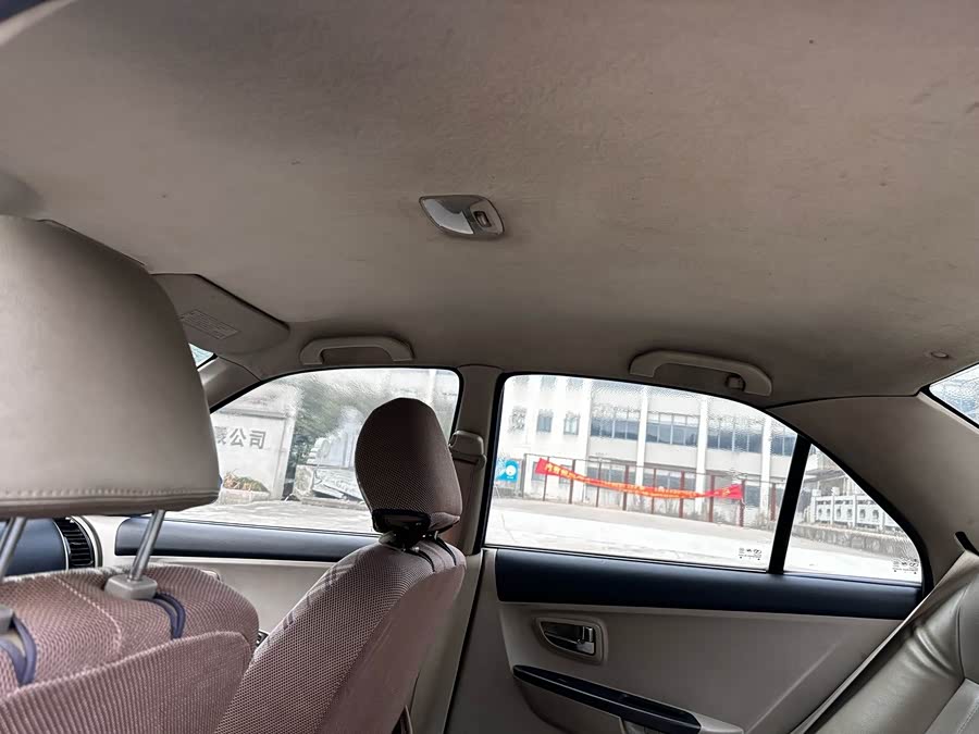 Soueast V3 Lingyue 2012 car image #11