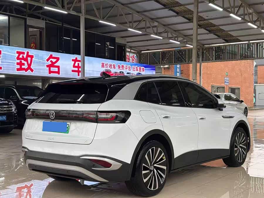 Volkswagen ID.4 X 2022 immagine di auto #11