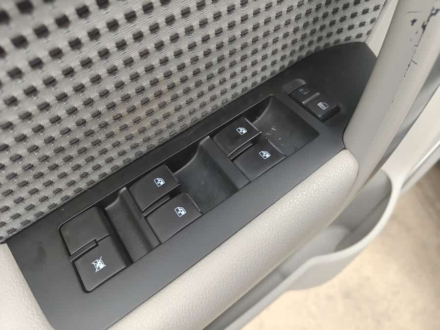 Chevrolet Captiva 2013 #11 Chevrolet Captiva 2013 car image #11