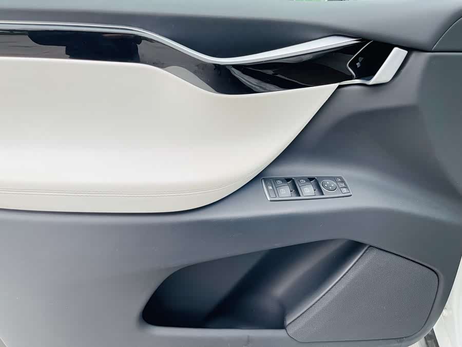 特斯拉 Model X 2017 汽车图片 #11