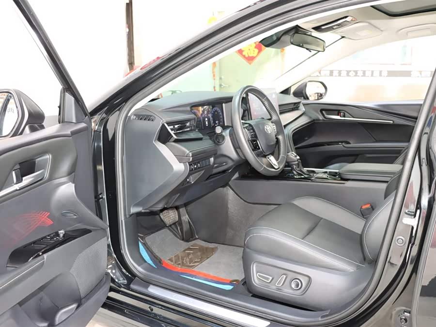 Toyota Camry 2024 #11 Toyota Camry 2024 immagine di auto #11