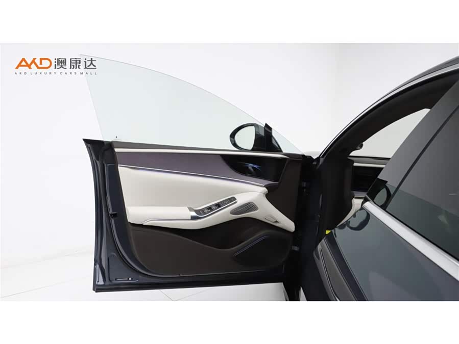 Denza Z9 2024 #11 Denza Z9 2024 car image #11