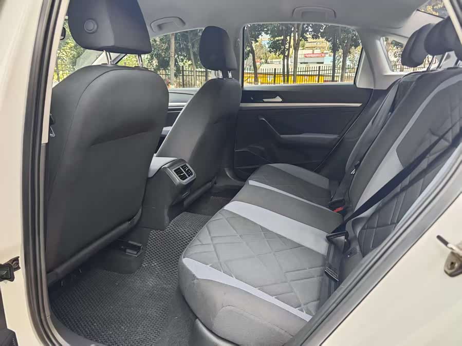 Volkswagen Lavida 2023 car image #11