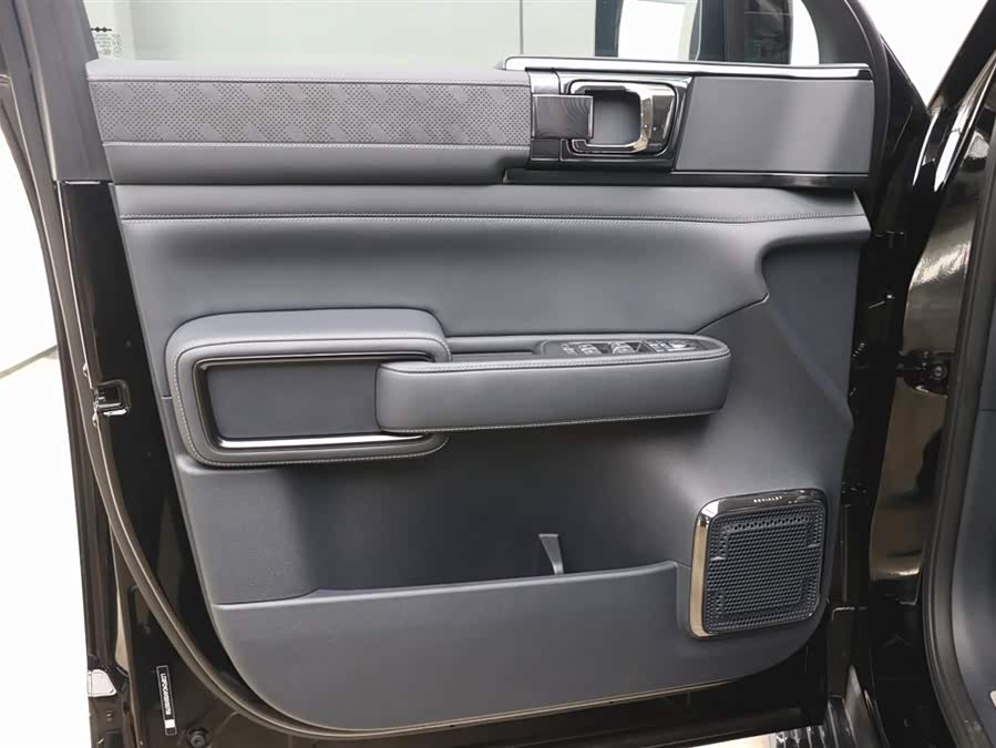 FangChengBao Leopard 5 2025 car image #11