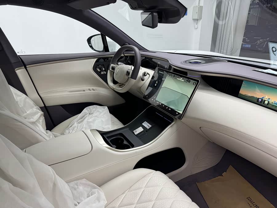 Avatr 11 2025 immagine di auto #11