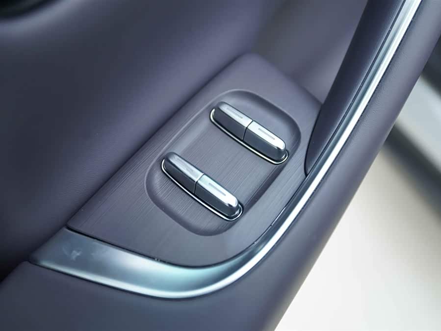 零跑汽车 零跑C10 2025 汽车图片 #11