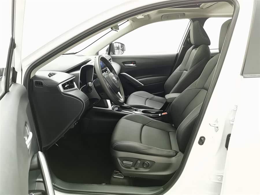 Toyota Frontlander 2023 car image #11