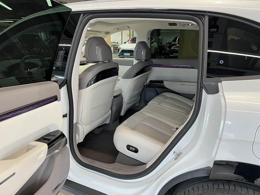 极氪 极氪7X 2024 汽车图片 #11