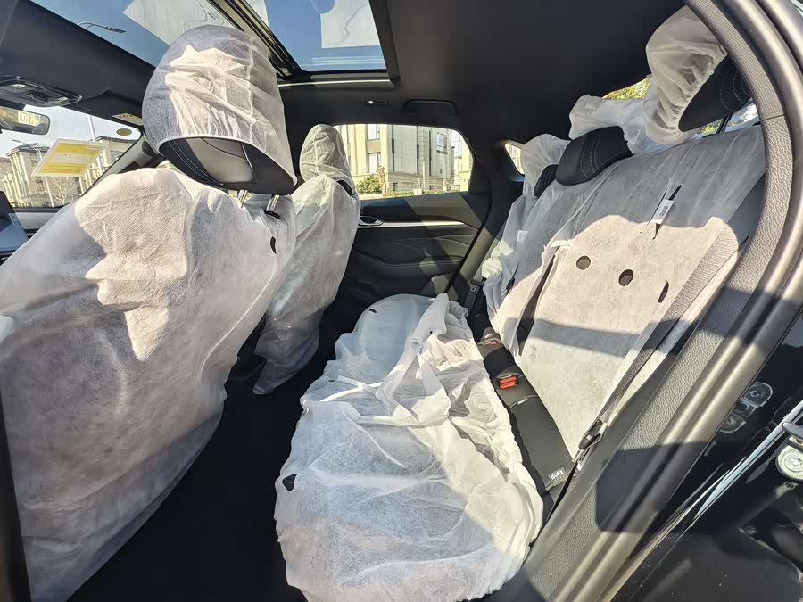 GEELY Preface 2025 car image #11