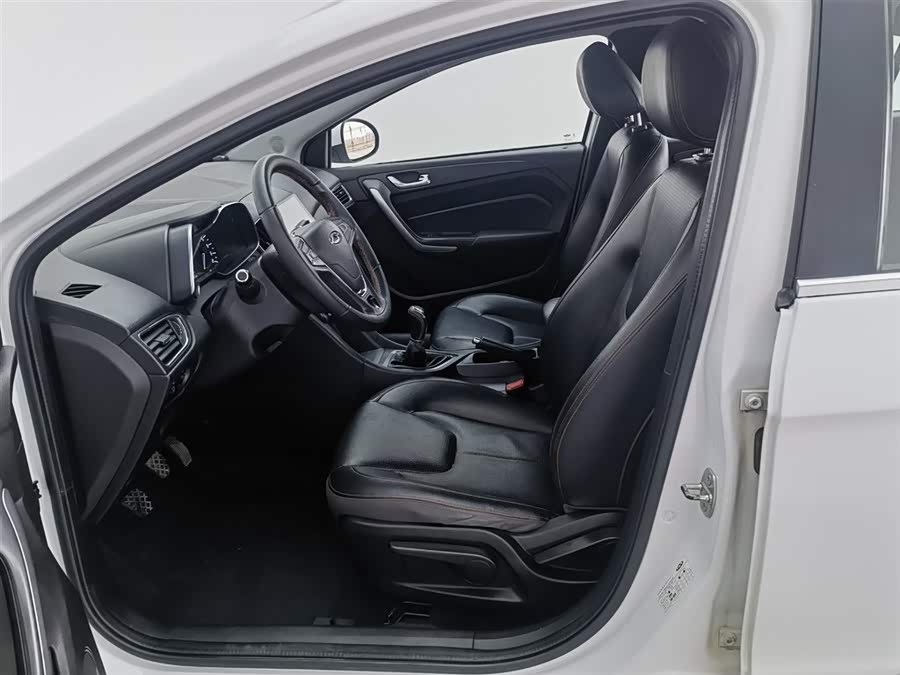 奇瑞 艾瑞泽5 2017 汽车图片 #11