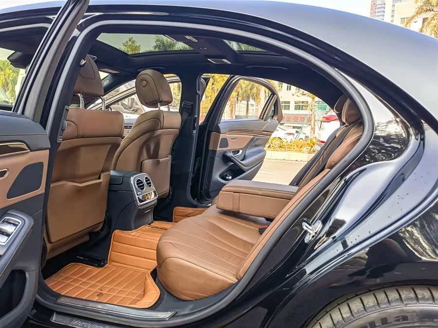 Mercedes-Benz S Class 2014 car image #11