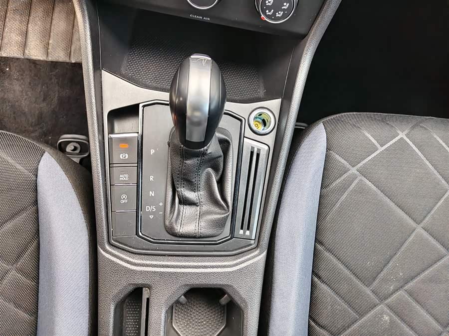 Volkswagen Lavida 2023 car image #11