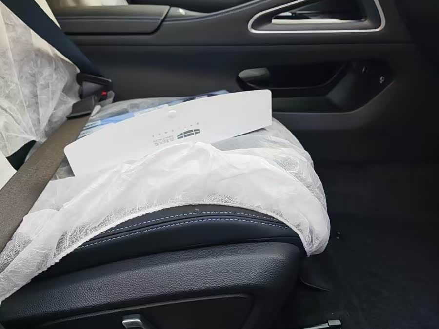 GEELY Preface 2025 car image #11