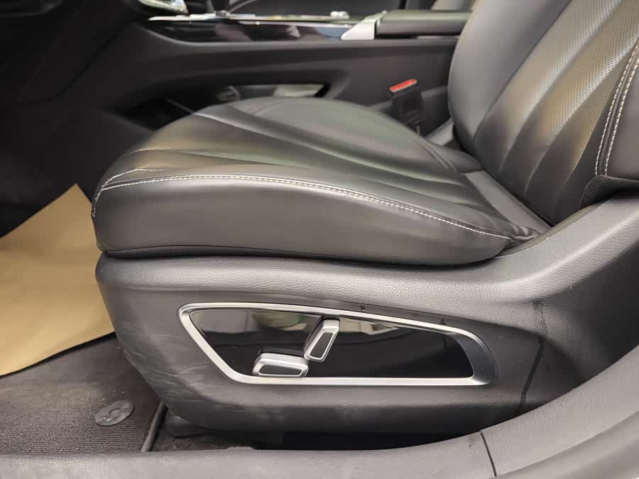 GEELY Ulion 2019 car image #11